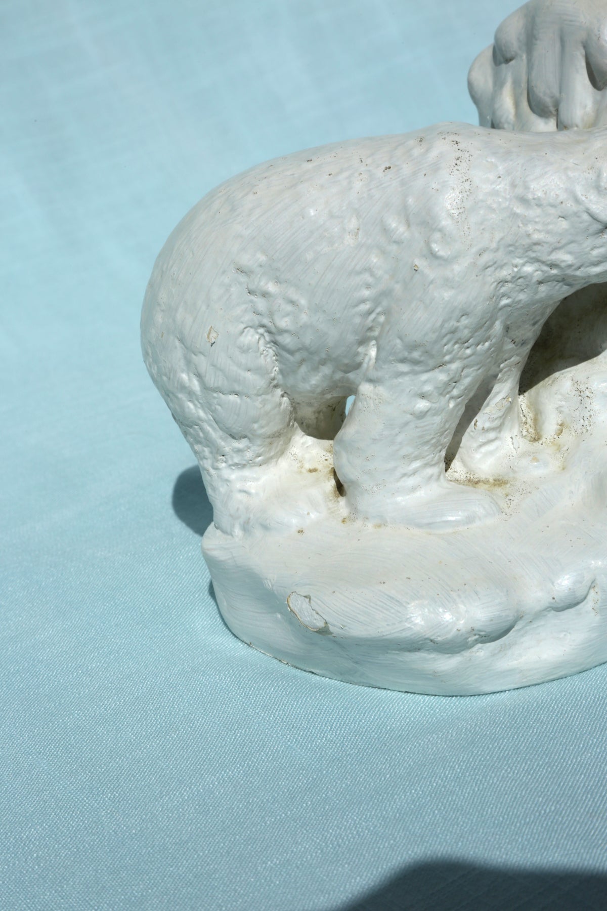 Polar bear book ends