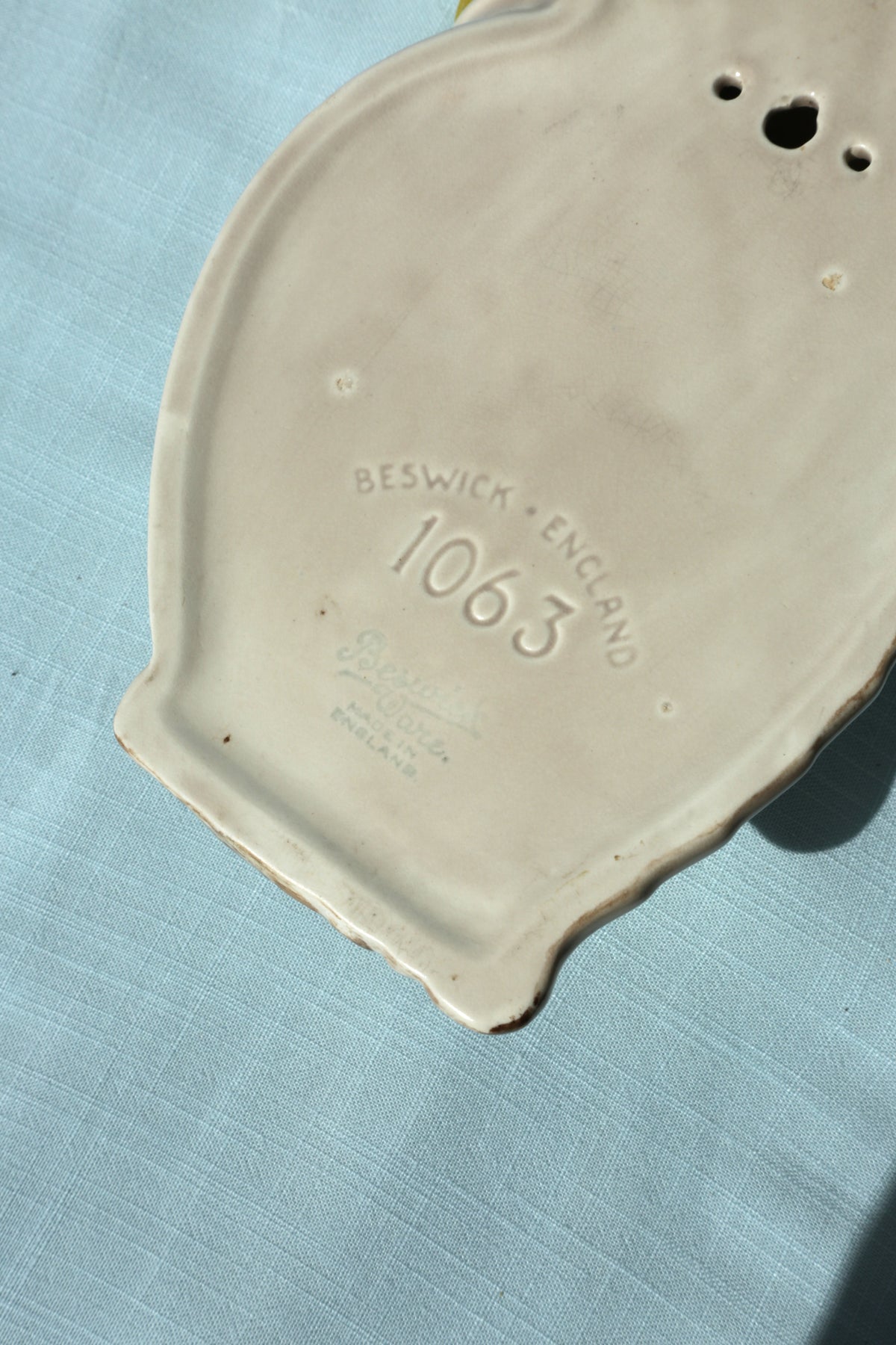1950's Beswick Palm wall pocket